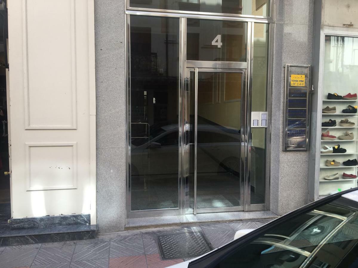 Apartamentos Gyc Viviendas Deluxe León Esterno foto